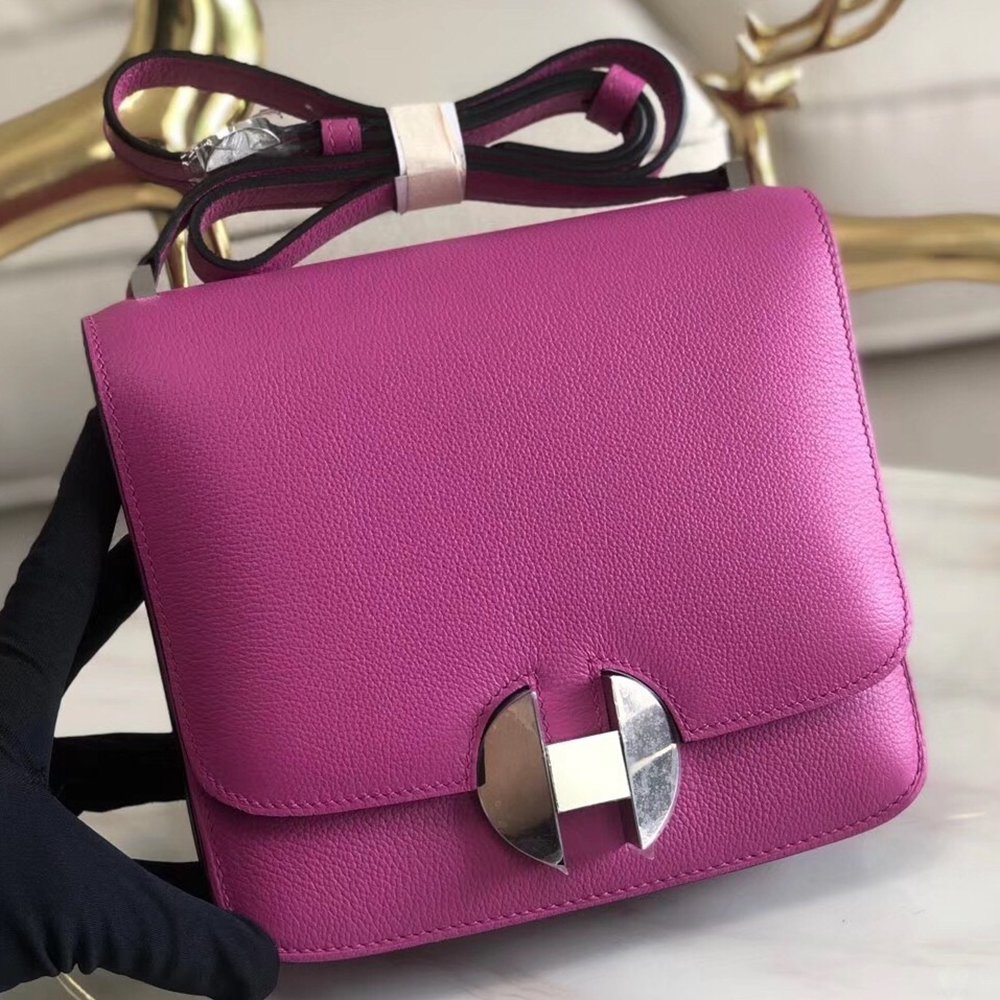 Hermes 2002 20cm Bag In Magnolia Evercolor Calfskin TDBS25954