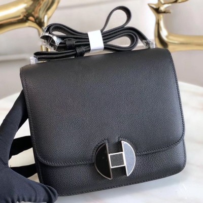 Hermes 2002 20cm Bag In Noir Evercolor Calfskin TDBS25955