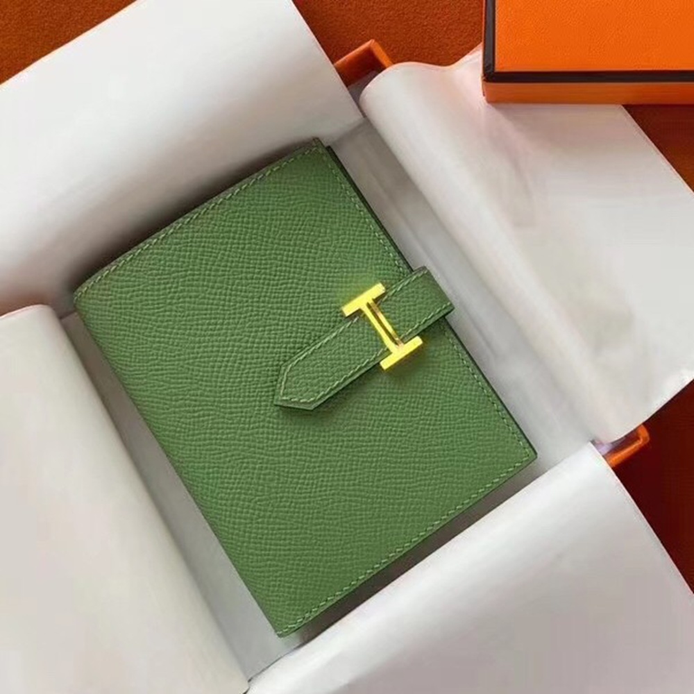 Hermes Bearn Compact Wallet In Vert Criquet Epsom Leather TDBS27680