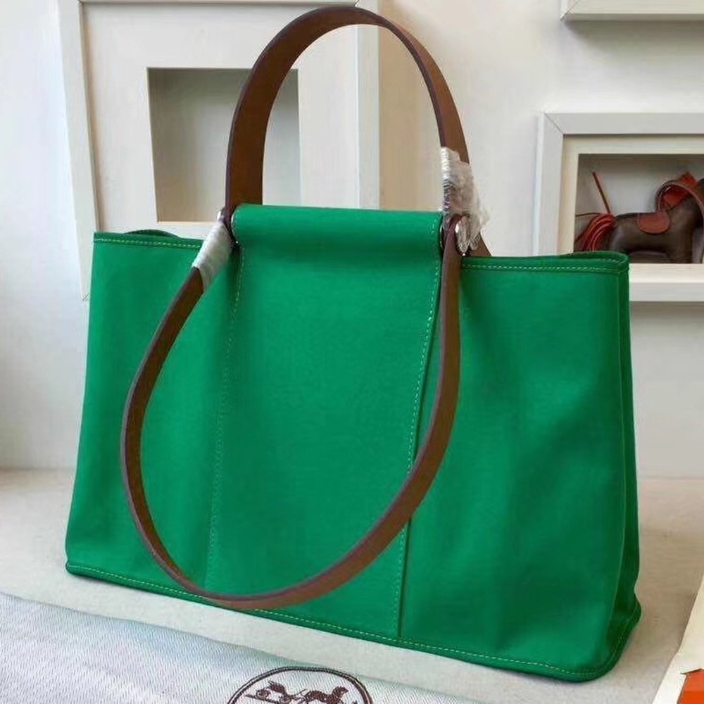 Hermes Cabag Elan Bag In Bamboo Canvas TDBS26627