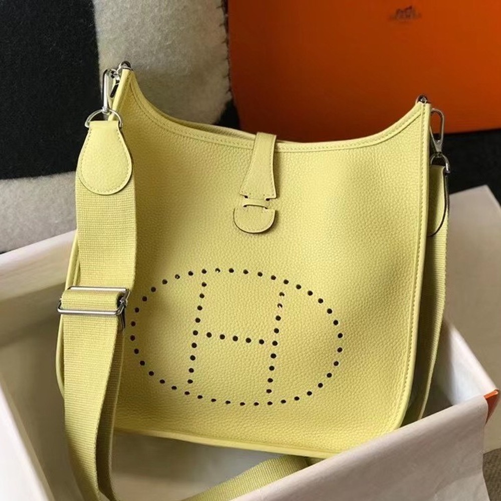 Hermes Evelyne III 29 Bag In Jaune Poussin Clemence Leather TDBS26640