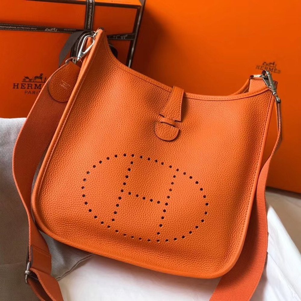 Hermes Evelyne III 29 Bag In Orange Clemence Leather TDBS26642