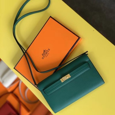 Hermes Kelly Classique To Go Wallet In Malachite Epsom Calfskin TDBS27777