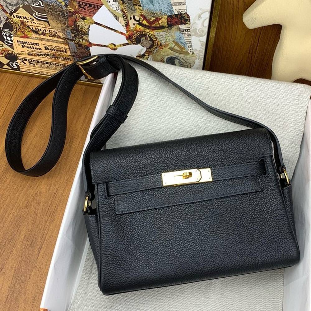 Hermes Kelly Messenger Bag in Black Clemence Leather TDBS27481