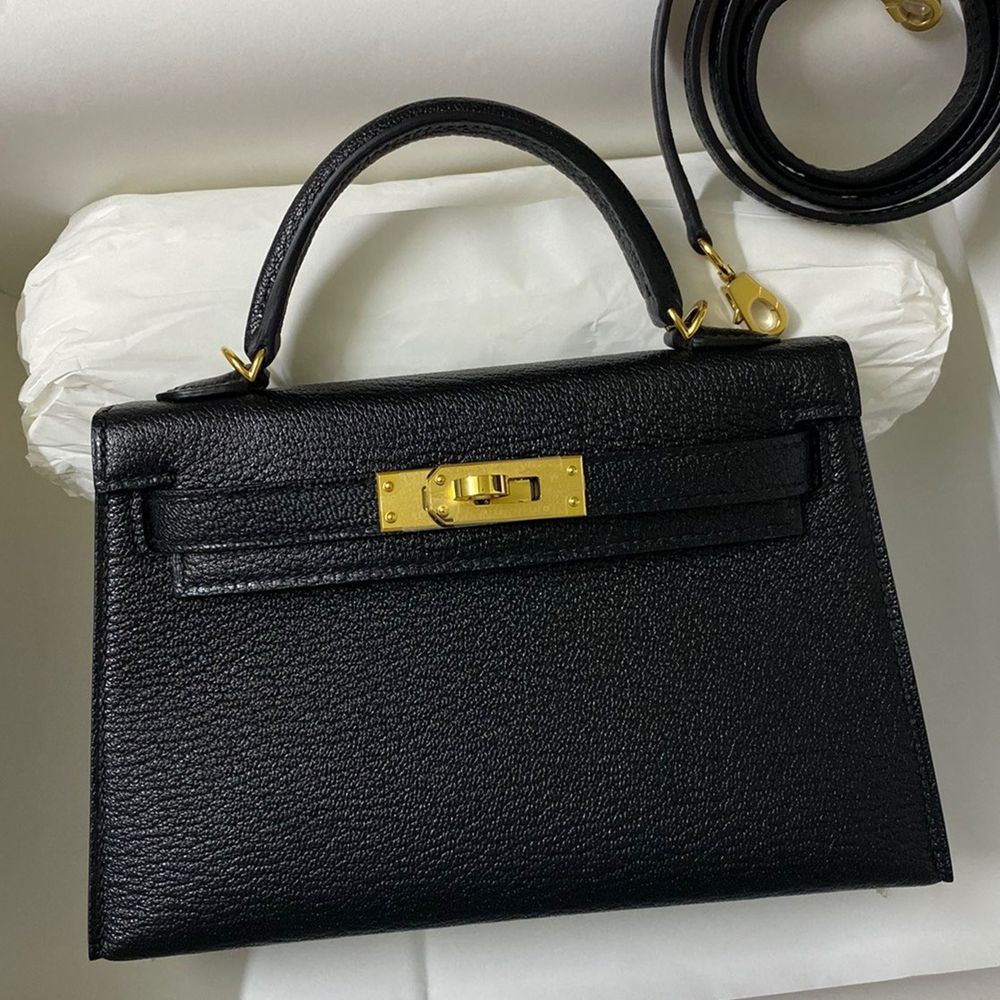 Hermes Kelly Mini II Sellier Handmade Bag In Black Chevre Mysore Leather TDBS27000