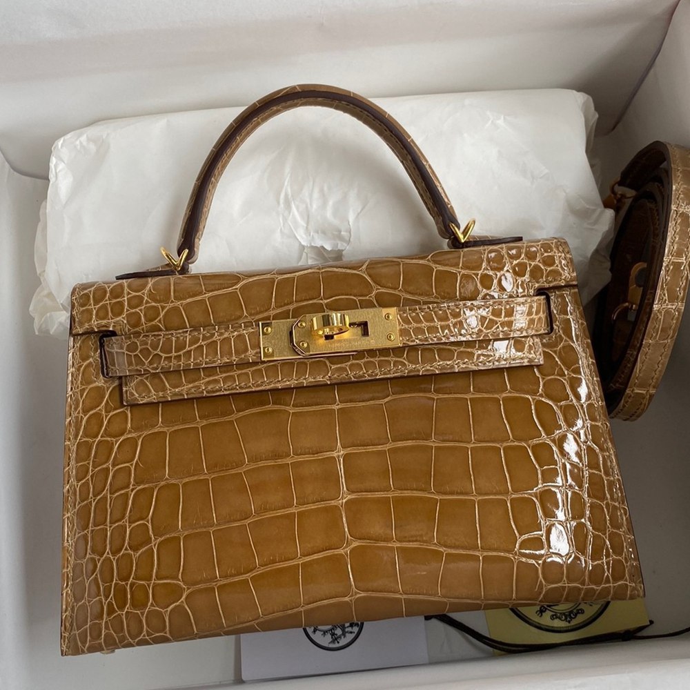 Hermes Kelly Mini II Sellier Handmade Bag In Ficelle Shiny Alligator Leather TDBS27017