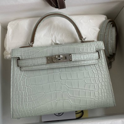 Hermes Kelly Mini II Sellier Handmade Bag In Gris Neve Matte Alligator Leather  TDBS27022