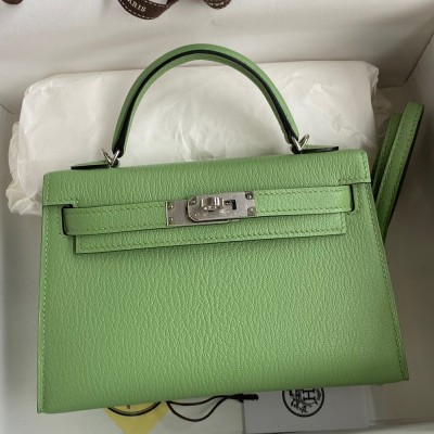 Hermes Kelly Mini II Sellier Handmade Bag In Vert Criquet Chevre Mysore Leather TDBS27054