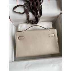 Hermes Kelly Pochette Handmade Bag In Craie Swift Calfskin TDBS27092