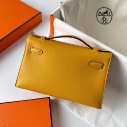 Hermes Kelly Pochette Handmade Bag In Jaune Ambre Swift Calfskin  TDBS27094