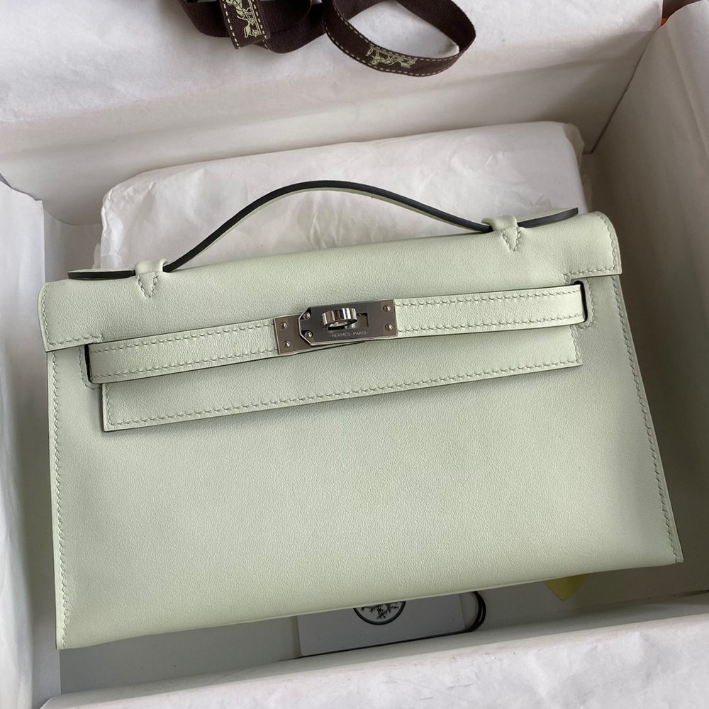 Hermes Kelly Pochette Handmade Bag In Vert Fizz Swift Calfskin  TDBS27114