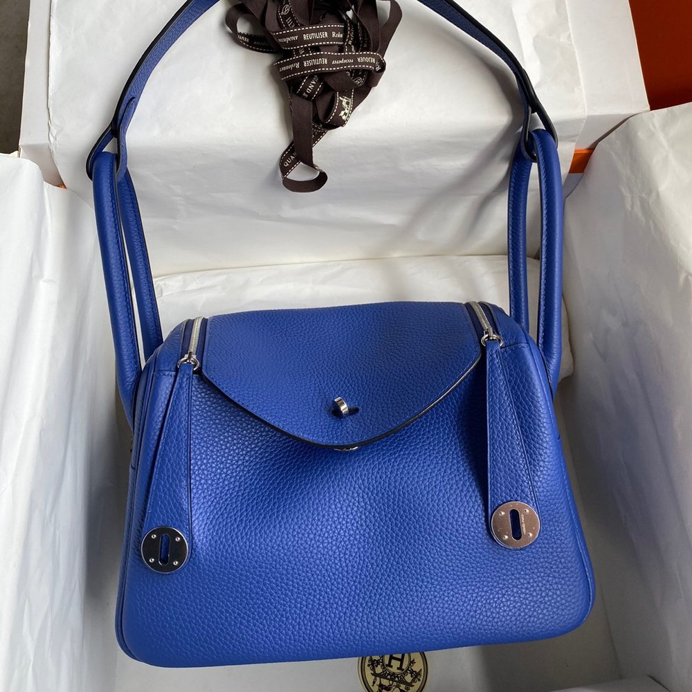 Hermes Lindy 26 Handmade Bag In Blue Electric Clemence Leather  TDBS27377