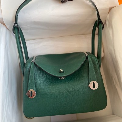 Hermes Lindy 26 Handmade Bag In Malachite Clemence Leather  TDBS27393