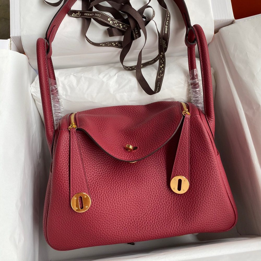 Hermes Lindy 26 Handmade Bag In Ruby Clemence Leather  TDBS27400