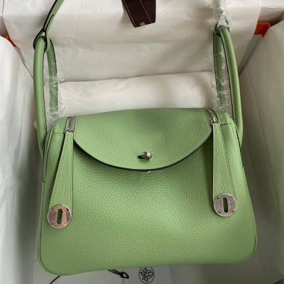 Hermes Lindy 26 Handmade Bag In Vert Cypres Clemence Leather  TDBS27407