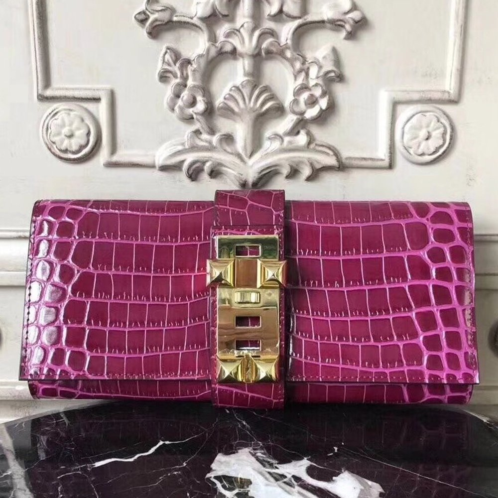 Hermes Medor Clutch Bag In Fuchsia Crocodile Leather TDBS26612