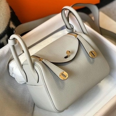 Hermes Mini Lindy Bag In Pearl Grey Clemence Leather TDBS27446