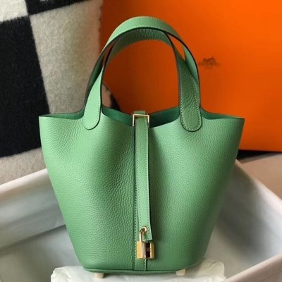 Hermes Picotin Lock 18 Bag In Vert Criquet Clemence Leather TDBS27535