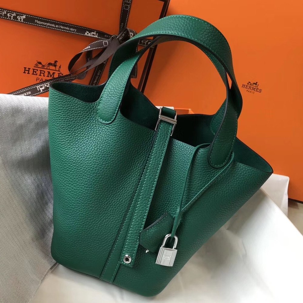 Hermes Picotin Lock 18 Bag In Vert Vertigo Clemence Leather TDBS27536