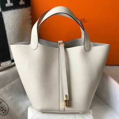 Hermes Picotin Lock 22 Bag In Beton Clemence Leather TDBS27538