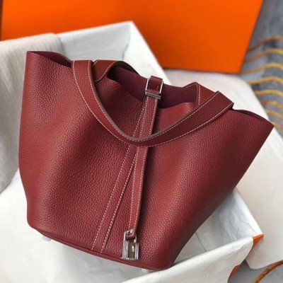 Hermes Picotin Lock 22 Bag In Bordeaux Clemence Leather TDBS27543