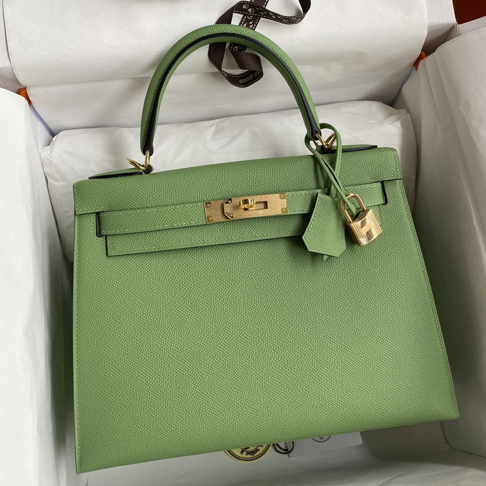 Hermes Kelly Sellier 28 Handmade Bag In Vert Criquet Epsom Calfskin