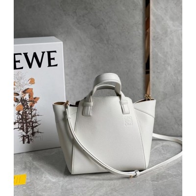 Loewe Hammock Nugget Bag In White Calfskin TDBS27910