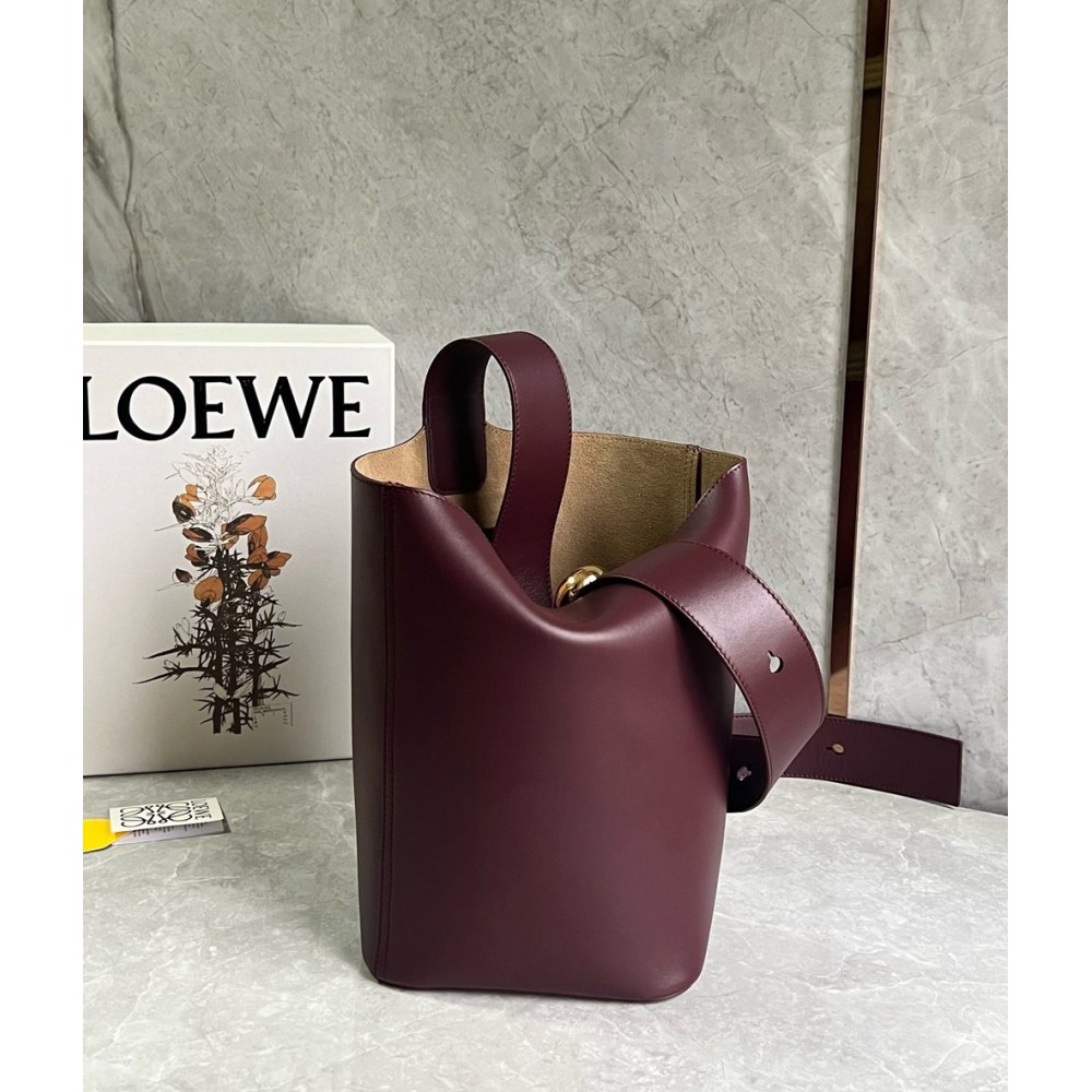 Loewe Medium Pebble Bucket Bag in Burgundy Calfskin TDBS27814