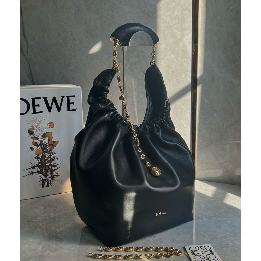 Loewe Medium Squeeze Bag in Black Nappa Lambskin TDBS28017