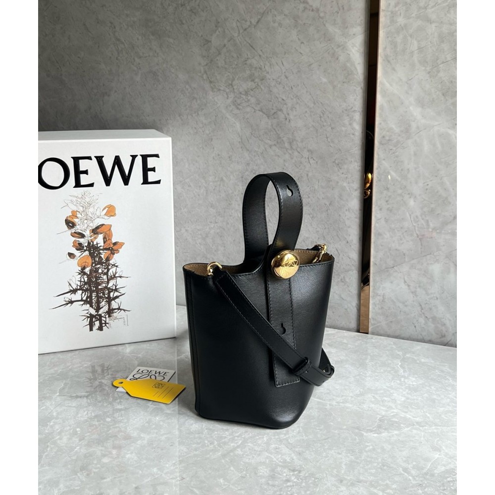 Loewe Mini Pebble Bucket Bag in Black Calfskin TDBS27816