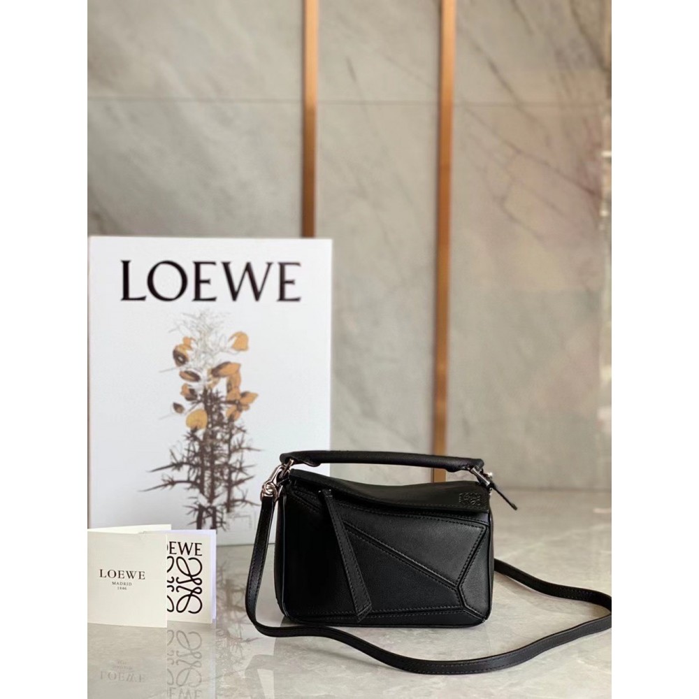 Loewe Mini Puzzle Bag In Black Calfskin Leather TDBS27940