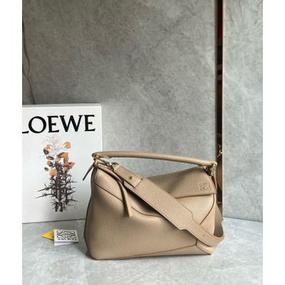 Loewe Puzzle Medium Bag In Sand Grained Calfskin  TDBS27953