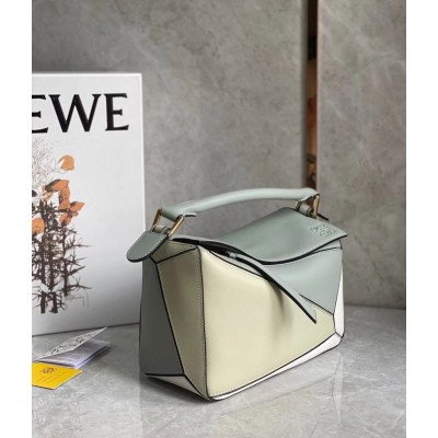 Loewe Puzzle Small Bag In Grey/Cream/White Calfskin TDBS27987