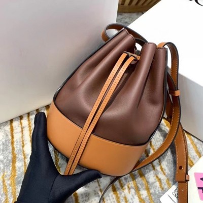 Loewe Small Balloon Bucket Bag In Hazelnut/Tan Calfskin TDBS27826