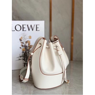 Loewe Small Balloon Bucket Bag In White Calfskin TDBS27828