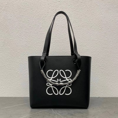 Loewe Anagram Small Tote In Noir Classic Calfskin