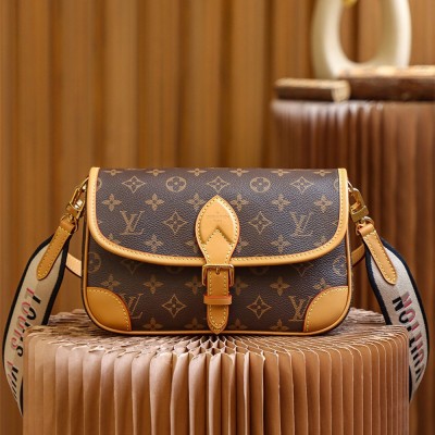 Louis Vuitton Diane M45985