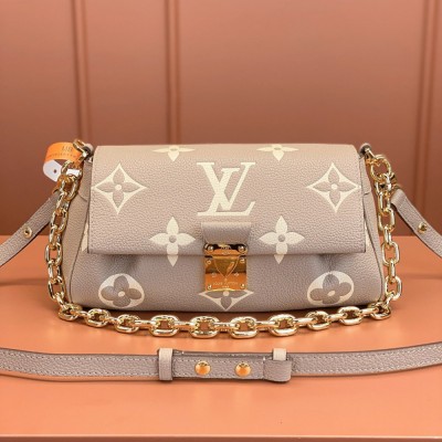 Louis Vuitton Favorite M45836