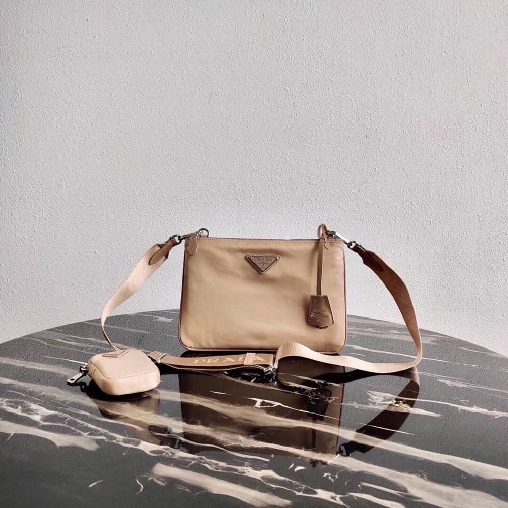 Prada Beige Nylon Re-Edition 2000 Shoulder Bag TDBS28260