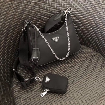 Prada Re-Edition 2005 Shoulder Bag In Black Nylon