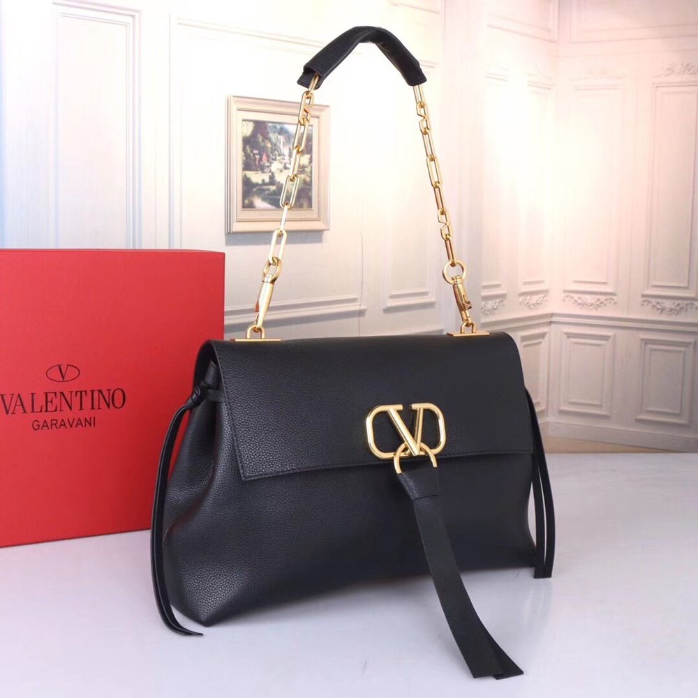 Valentino Medium VRing Chain Bag In Black Grainy Calfskin TDBS29130