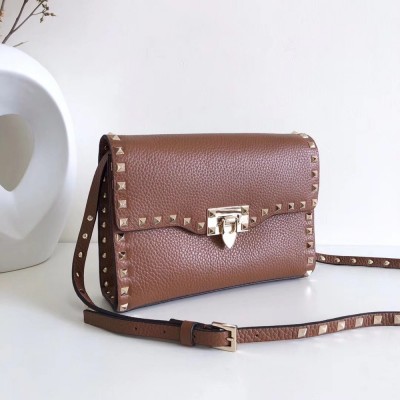 Valentino Rockstud Small Crossbody Bag In Brown Grained Leather TDBS28973