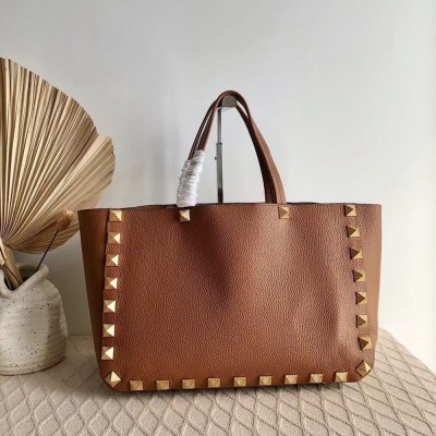 Valentino Roman Stud Tote Bag In Brown Grainy Calfskin TDBS29122