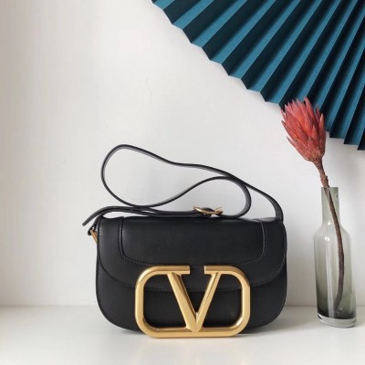 Valentino Supervee Crossbody Bag In Black Leather TDBS29092