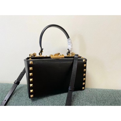 Valentino Rockstud Alcove Box Bag In Black Calfskin